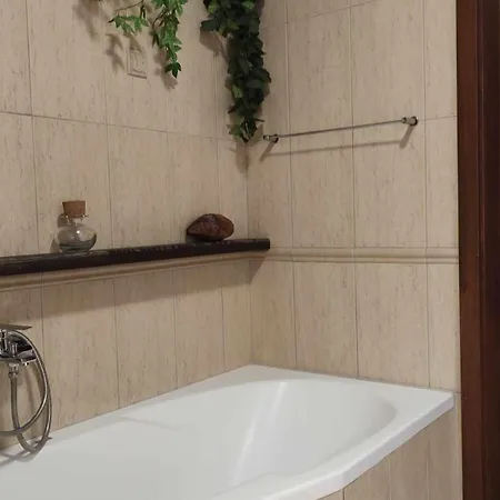 Tessa - Parking, Sauna, Silownia