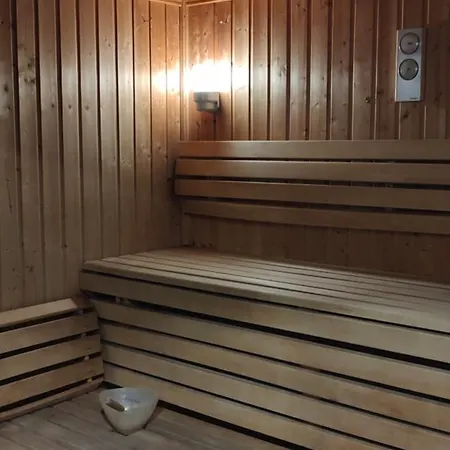 Tessa - Parking, Sauna, Silownia *